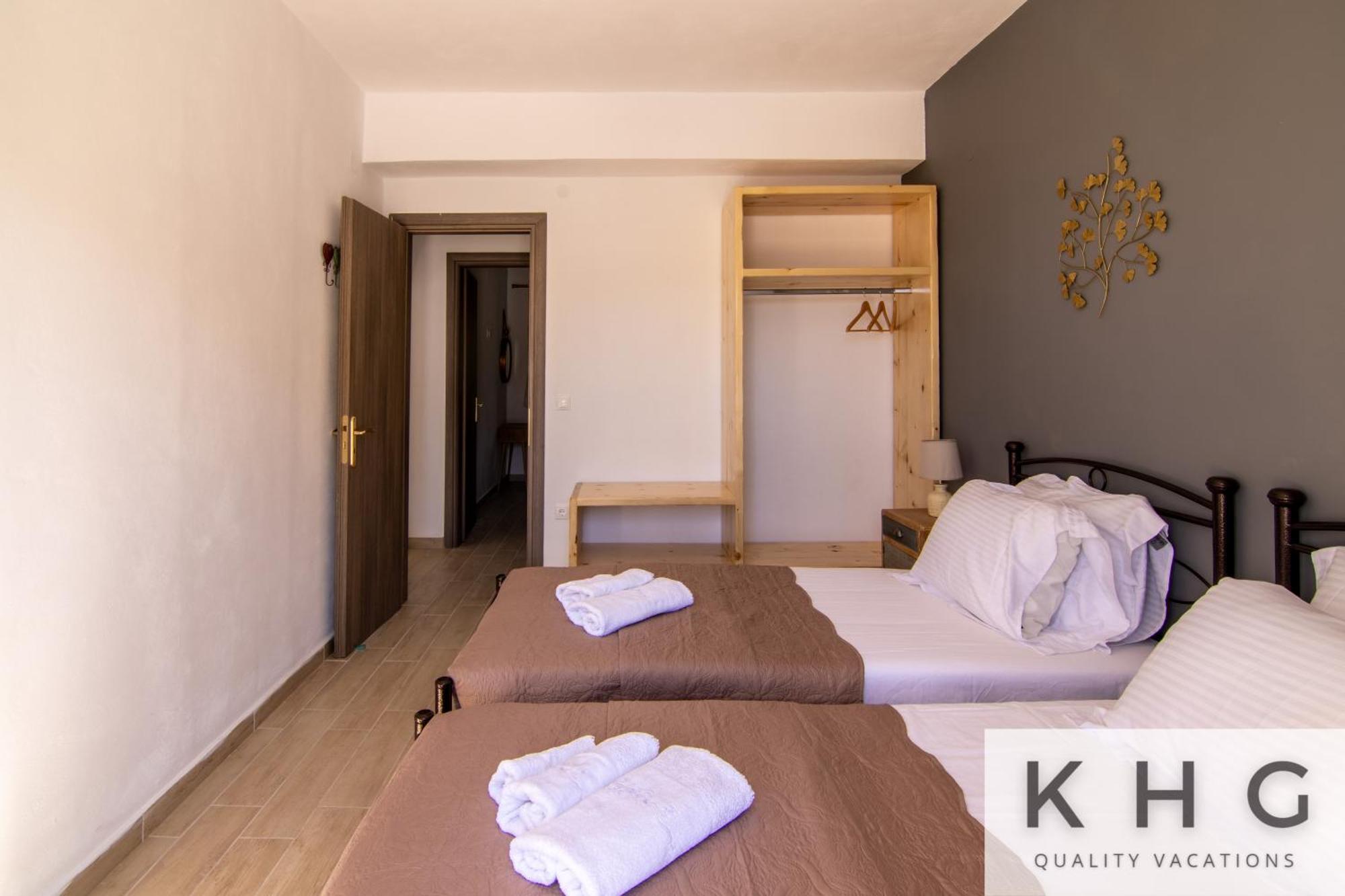 Skoumas Villa Surrounded By Olive Trees! Vlachata Exterior photo